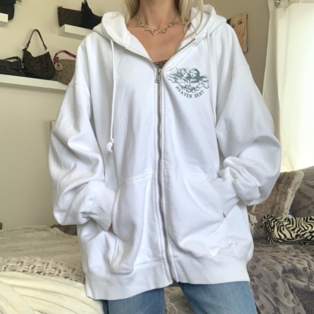 Brandy Melville Heaven Sent Hoodie👼